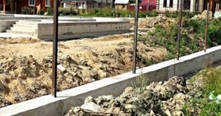 Фундамент под забор заказать в Ртищево - заливка фундамента для забора | от 1585 за п.м.